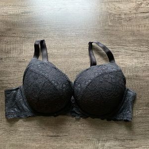 NWOT BLACK LACY PUSH-UP BRA